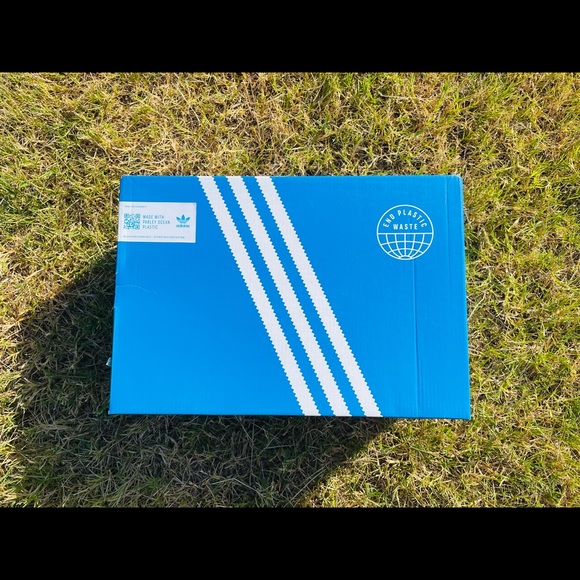 Adidas NMD R1 - Picture 8 of 8